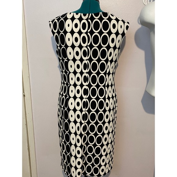 ILE New York Dress - Picture 2 of 5